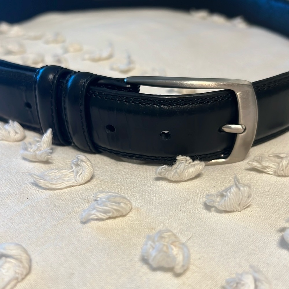 Men’s warehouse belt